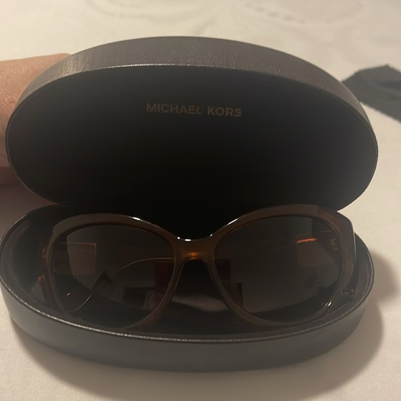 MK Sunglasses - Picture 7 of 9